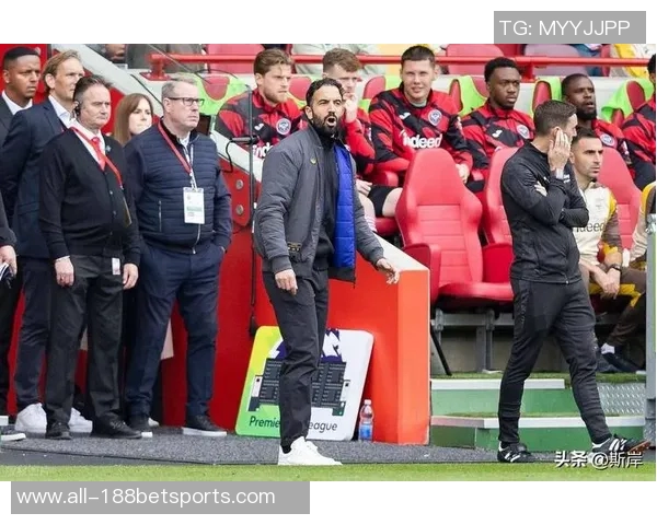 鲁尼称赞阿莫林战术调整助力球队战胜桑德兰取得关键胜利